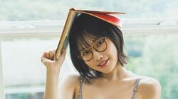 「ついに叶いました」 “コスプレ界の赤い彗星”小倉あずさ、妄想膨らむシチュエーショングラビア 『週プレ』初登場