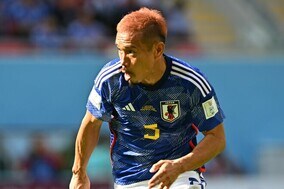 「不意に激写されてもこの美しさ」長友佑都の妻・平愛梨さん、息子との観戦ショットが話題！ 妹の女優・祐奈さんも反応【W杯】