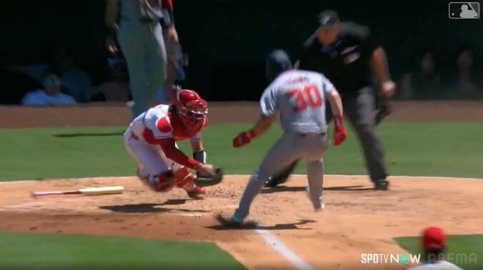 触ってないだろ！エンゼルス戦で敵軍監督がブチギレ退場 オホッピーが“微妙すぎるタッチプレー”もリプレイ検証で判定覆らず“激昂” 2枚目