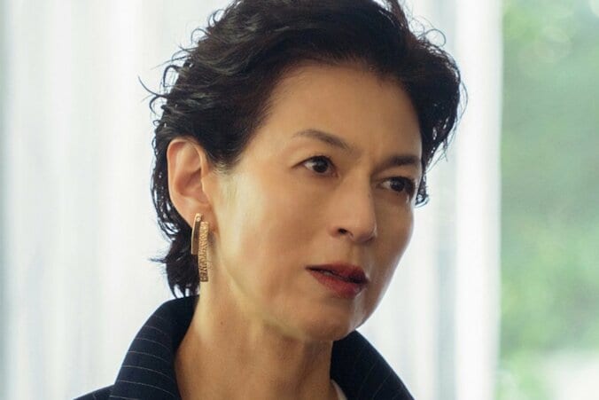【写真・画像】性加害俳優を殴りつけ「お前のせいで！！」“事務所社長”鈴木保奈美のブチギレ演技がすごい『スキャンダルイブ』最終話　1枚目