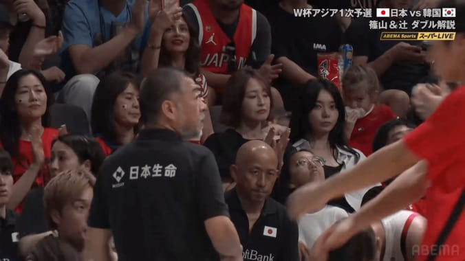 「美しさたるや…」森カンナが女優＆歌手と敵地降臨！「あかねさん熱い」「あ〜ちゃんいた？」女神トリオが脚光【バスケ日韓戦】 2枚目
