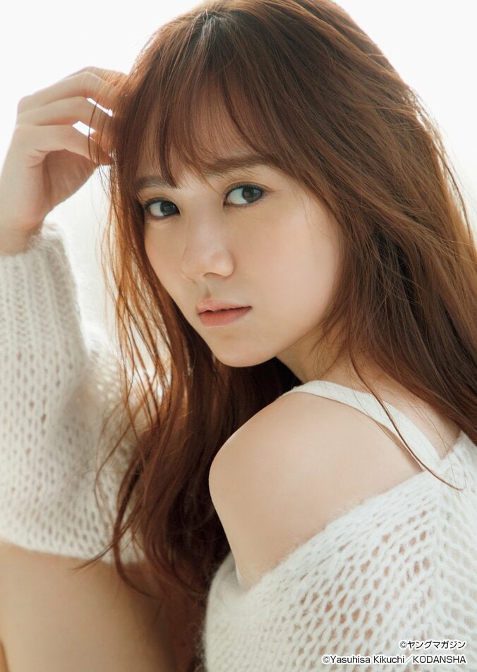 乃木坂46の“あざと癒し系”田村真佑、甘さの中に見え隠れする色っぽさ 『ヤンマガ』巻中グラビアにソロ初登場 1枚目