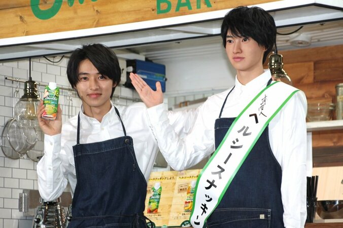 山崎賢人、自身の等身大フィギュアに感動「クオリティ高すぎてびっくり」 1枚目