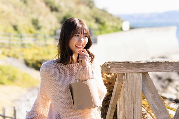 『今日好き』けい、かの、レイラ、あいりがお酒で乾杯「高校卒業してから彼氏は？」恋バナトーク炸裂『明日好き』第1話