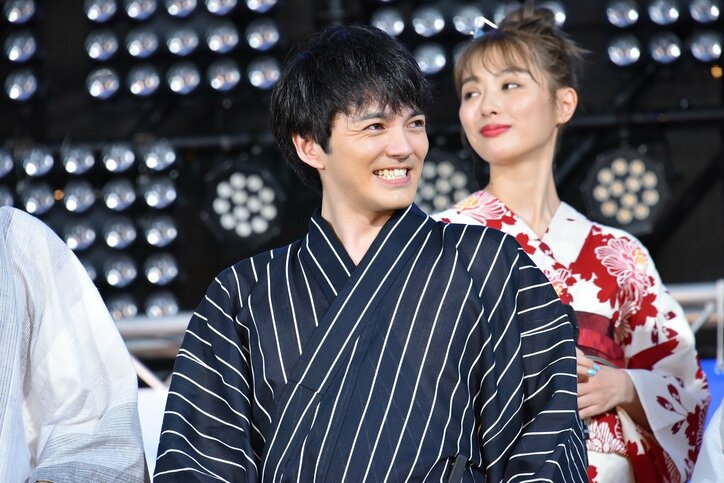 田中圭、林遣都と平成最後の満月の夜にお泊りロケ「初めて真面目な話をした」