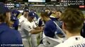 「ヒーローは突然やってきた！」ドジャース劇的サヨナラ弾に放送席も絶叫 本人はチームメイトにもみくちゃ状態
