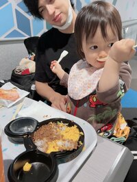 アレクサンダー『ディズニーランドのランチタイムのひみつ』