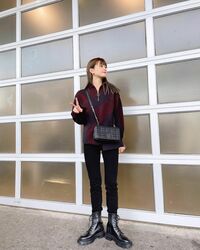 「何頭身？」「スタイル凄すぎ」生見愛瑠、“さつまいもニット”を着こなす脚長ショットに驚きの声