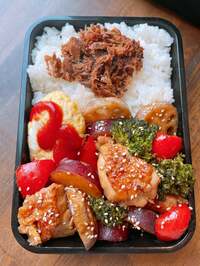みきママ『鶏と黒酢の甘辛弁当です!!』