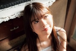乃木坂46小川彩、『グラビアチャンピオン』で初表紙＆巻頭超特大グラビア 裏表紙＆巻末特集は櫻坂46的野美青 収録カットの一部公開