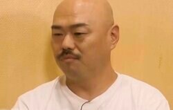 「黒いワンボックスカーの中でパンツ一丁で足置きになっていた」クロちゃん、自身にまつわる”都市伝説”について言及