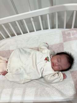  川崎希、生後1カ月が経過した第3子「そろそろ抱っこ紐を活用してみようかな」 