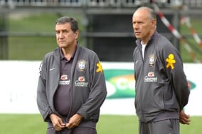 セレソンを率いた男が国民に突き付けられた難題　“慎重派”指揮官が導いた現実路線の“答”に込められた思い【コラム】