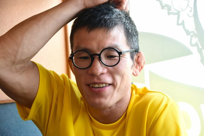 馴染みの店でつい表情も緩む青木真也