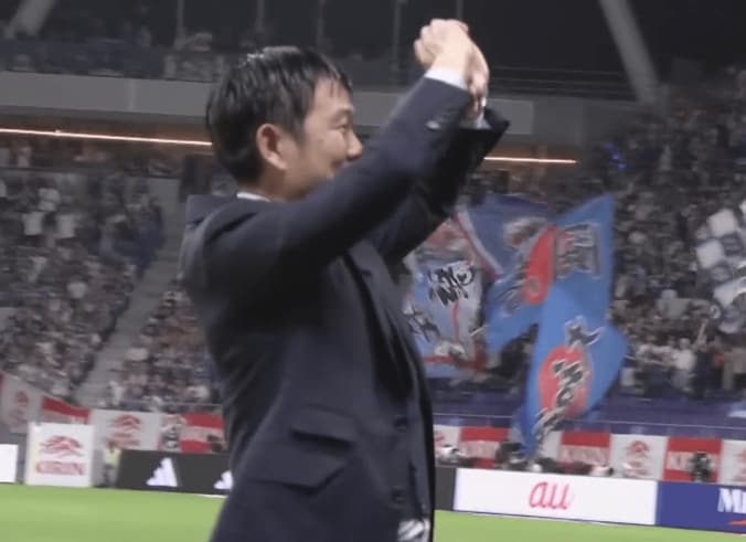 「可愛すぎる」「激レア」森保一監督、“まさかのファンサ”が脚光！日本代表の劇的決勝弾に歓喜「気のせいじゃなかった笑」 4枚目