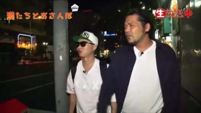 漢 a.k.a. GAMIの歌舞伎町を散歩　CHICO CARLITO参戦も視聴者コメントにガチへこみ？ 1枚目