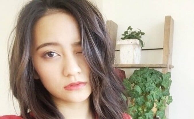 岡田結実、多彩すぎる自撮りに反響　変顔、大人っぽショットに「全部可愛い」の声 1枚目