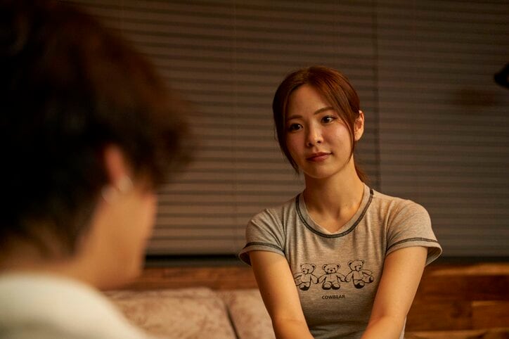 女性から同棲希望が最も多かったNo.1モテ経営者、一人の美女を寝室に呼び出し…「オレのことどう思ってる?」「まだスイッチ入ってない?」