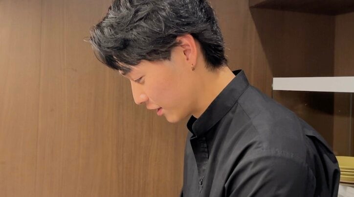 【写真・画像】「吉沢亮や成宮寛貴に似ていると言われます」イケメンすぎるおにぎり屋さんに驚きの声「かっこいい！」　1枚目