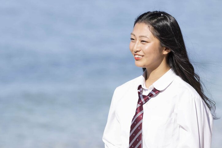 「高校生とは恋愛できないと思ってたのに」りゅう、ゆなとカップル成立でおでこにキス