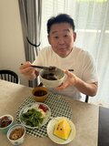 花田虎上、豪華な朝食を披露「朝からすみません」