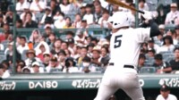 【映像】左中間真っ二つ！日大三“打率7割超”主将の痛烈適時打