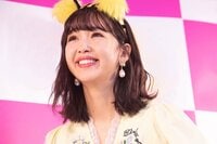 藤田ニコル、前髪ぱっつんの“クレオパトラ”ヘアを披露「雰囲気変わって大人」「神秘的」