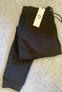 内海和子『+J 2021年秋冬コレクション』