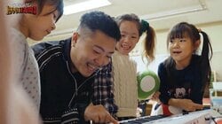 元不良アーティスト、大量のおもちゃを買って保育園へ恩返し！ 子供との戯れに反響「なんか泣けてしまった」