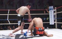 時間差で“ぐにゃり”崩れ落ちる衝撃KO 戦慄の左ストレートをズドン 階級を超えたタイトルマッチにファン熱狂