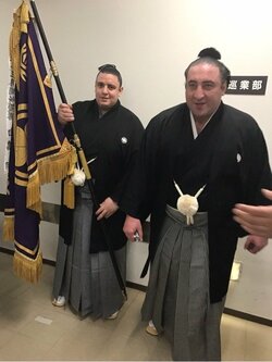 元大関琴欧洲・鳴戸親方、初優勝の栃ノ心を祝福「くろうして がまんして優勝」