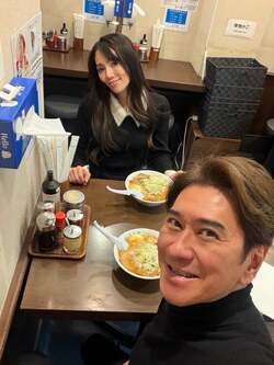 川崎麻世、妻と訪れたラーメン店を多数紹介「我々案外ラーメン好き」 