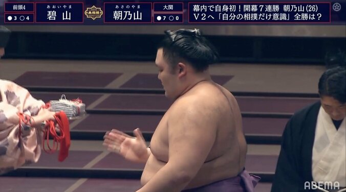 新大関だけど“横綱相撲”朝乃山、無傷の8連勝で勝ち越し 元若乃花も「上手を取るまでもない」と驚く完勝 1枚目