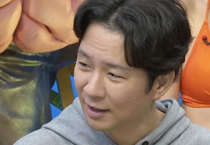 【写真・画像】渡部建、相方・児嶋との写真のポーズで炎上「逆だろ！」「偉そう」　1枚目