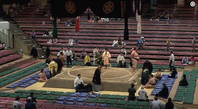 「レアなの見た」大相撲夏場所、午前の取組で起きた珍光景 「マニア歓喜」「久しぶりにみた」出現した“希少幕”にも熱視線 3枚目