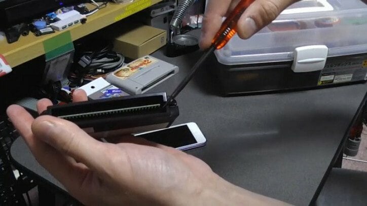 お宝を復活させよう!セーブできなくなったファミコンカセットの電池交換方法解説動画