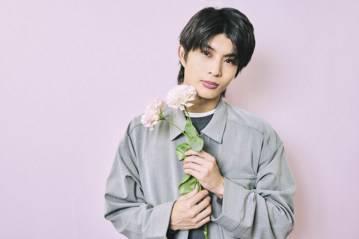 『恋ステ』出身でスーパー戦隊シリーズ俳優・柊太朗、最年長の落ち着きを見せるも好きな人にはグイグイいけない?「嫌われたらどうしよう…」【花束とオオカミちゃんには騙されない】