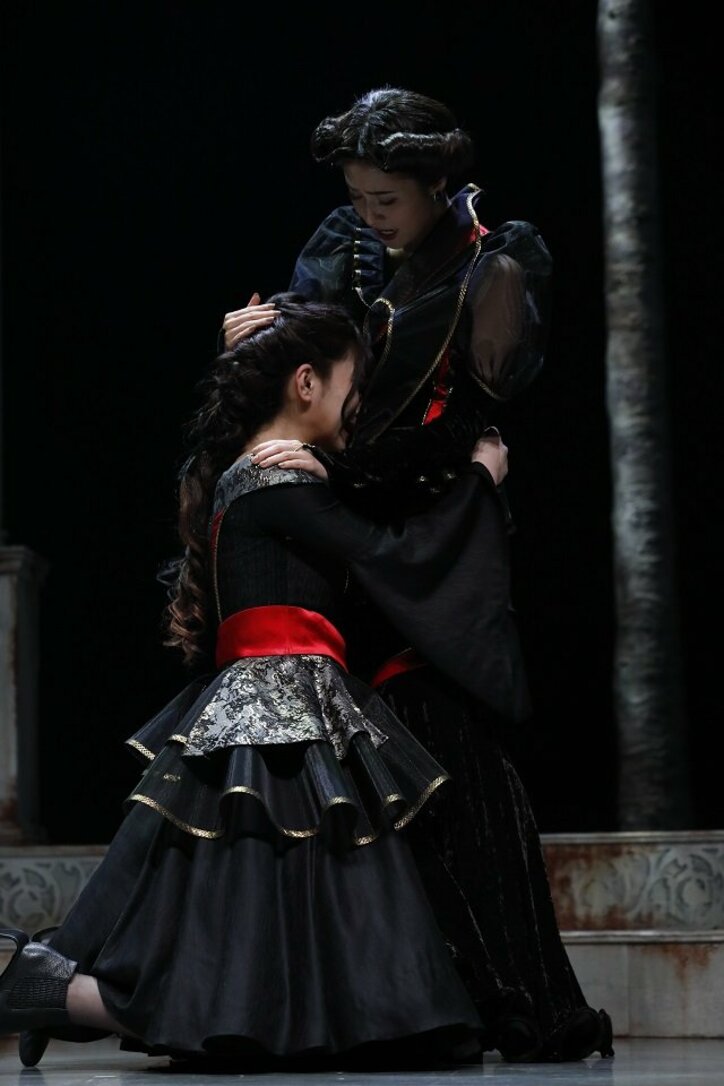 乃木坂46の「三人姉妹」衛藤美彩、伊藤純奈、久保史緒里が出演する舞台が本日開幕