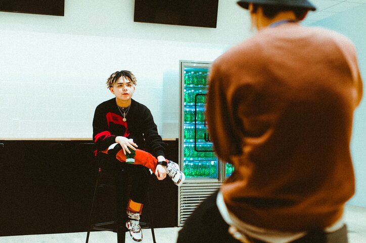 Leon Fanourakis「アルバム全体にポジティブなメッセージを込めた」新たな一面