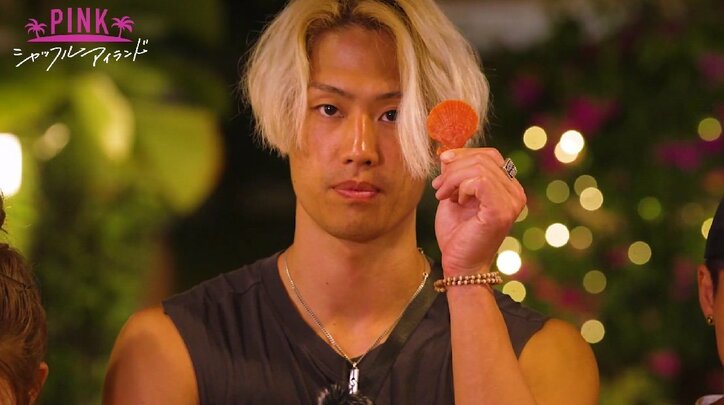 水着美女に突然のキス!後輩芸人の失態に、ニューヨーク屋敷も愕然「やばい、俺の後輩が死にかけてる…」