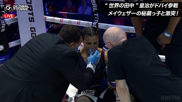 女子ボクシング、テンプル打ち抜かれ瞬間機能停止 衝撃KOが一転、無効試合の波乱 リング上で酸素吸入の応急処置も