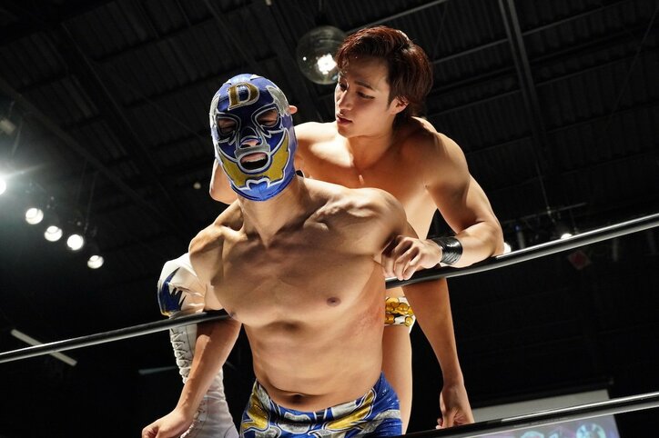 ライバルを救うためリングに乱入！ハオウ（武知海青）の漢気がカッコ良すぎ「待って最高」「救世主」の声