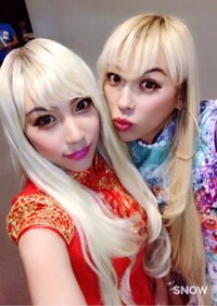 ざわちん『GENKINGさん風ものまねメイク。マスクなし、ご本人とツーショット！』