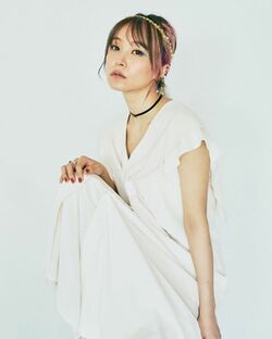 “アニソン界の女王”LiSAのハイレベル自撮りに「リモートとは思えない完成度」「素敵すぎる」とファン感嘆