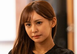 「本番に弱すぎる」「トラウマになる」元キャバ嬢のアイドル候補生、韓国人トレーナーからの厳しい評価に落ち込み