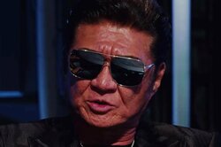 「背中から手が入って内臓を…」大物俳優、生き霊に襲われるも“10倍返し”した過去明かす「そいつは救急車で運ばれた」