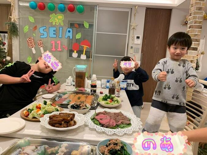  杉浦太陽、11歳を迎えた長男の誕生日を家族で祝福「ステキな一年を過ごしてね」  1枚目