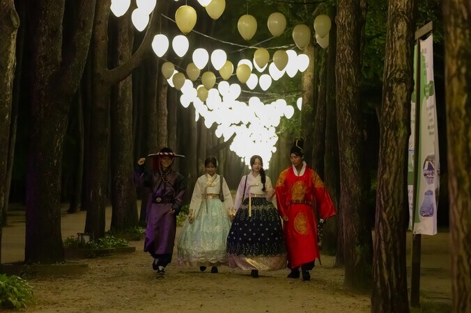 【写真・画像】「本当にお姫様」15人から告白された圧倒的美人JK、美しすぎる韓服姿にノンスタ井上も「可愛すぎる」『今日好き』チュンチョン編第3話　3枚目