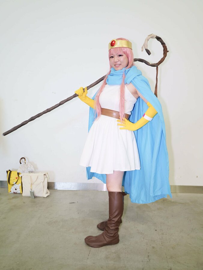 [照片/图片] “我很喜欢《勇者斗恶龙》，想和大家聊聊” 女贤者的角色扮演者，选择“粉色”的理由是什么？ 2