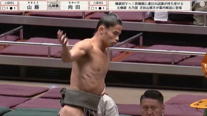 【写真・画像】「体重が倍の相手を持ち上げてる」“あばら薄っすら”極細マッチョ力士、脅威のパワーに館内どよめき「ソップの山藤が吊った…ええ…？」　1枚目